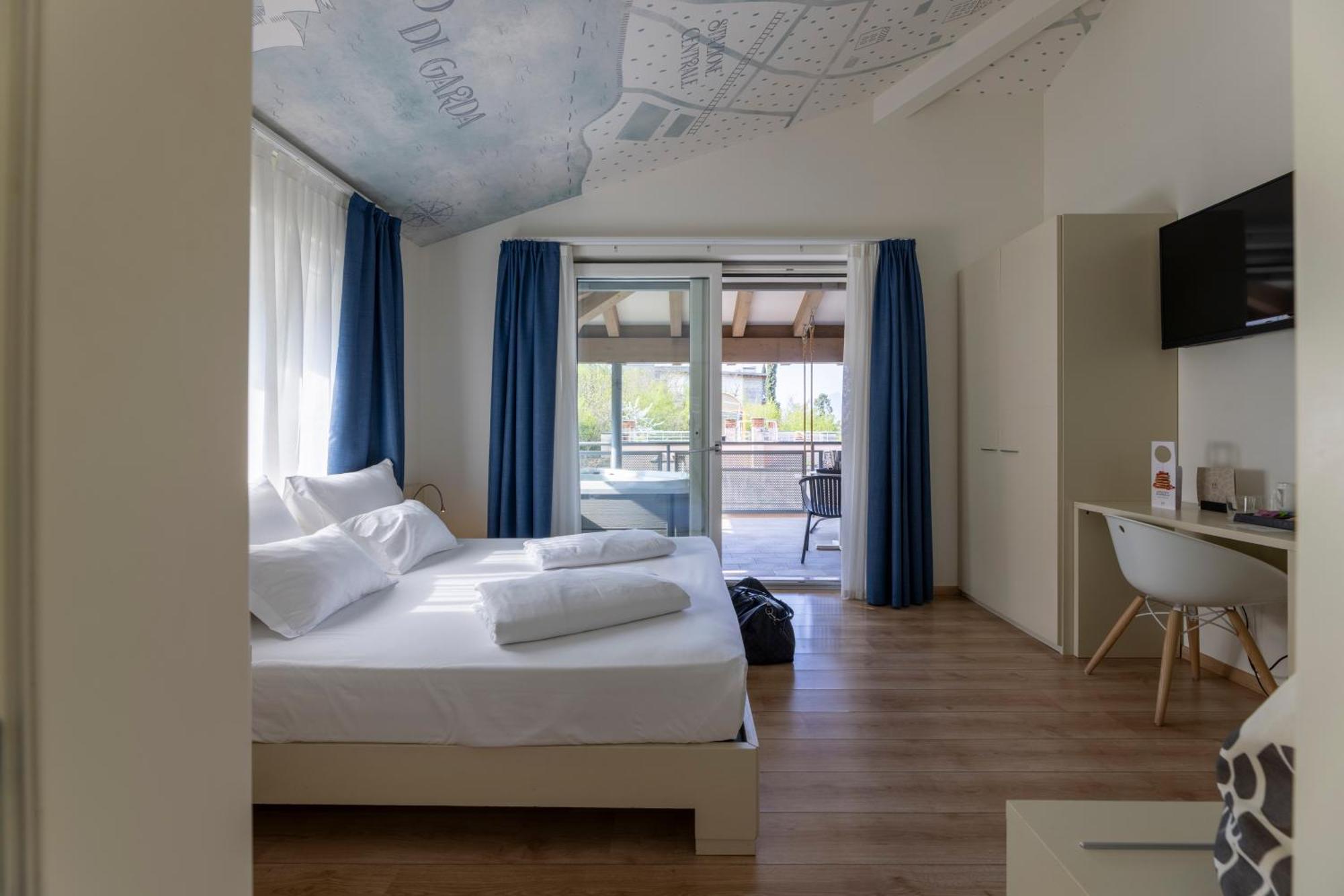 Hi Hotels Torbole - Pool & Spa Torbole Sul Garda Exterior foto