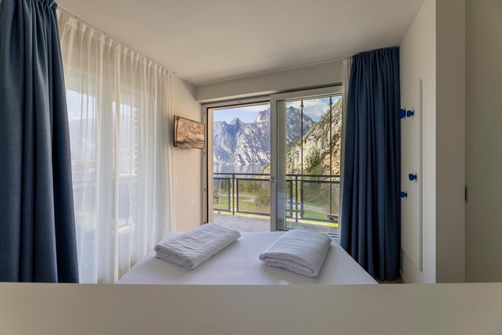 Hi Hotels Torbole - Pool & Spa Torbole Sul Garda Exterior foto