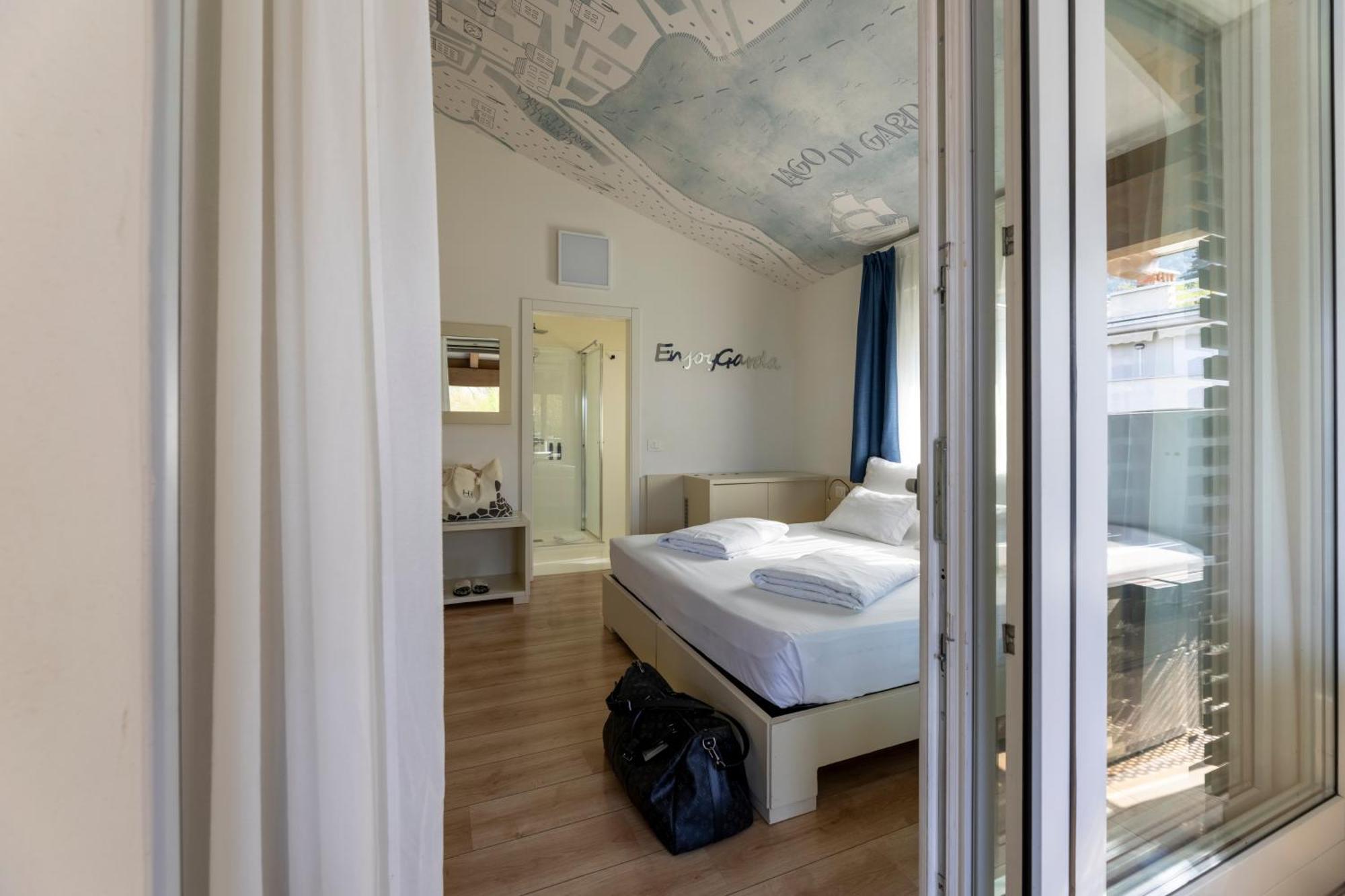 Hi Hotels Torbole - Pool & Spa Torbole Sul Garda Exterior foto